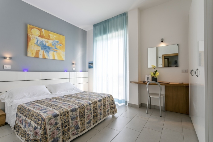 Imagen de la habitación del Hotel Baya Strand. Foto 10