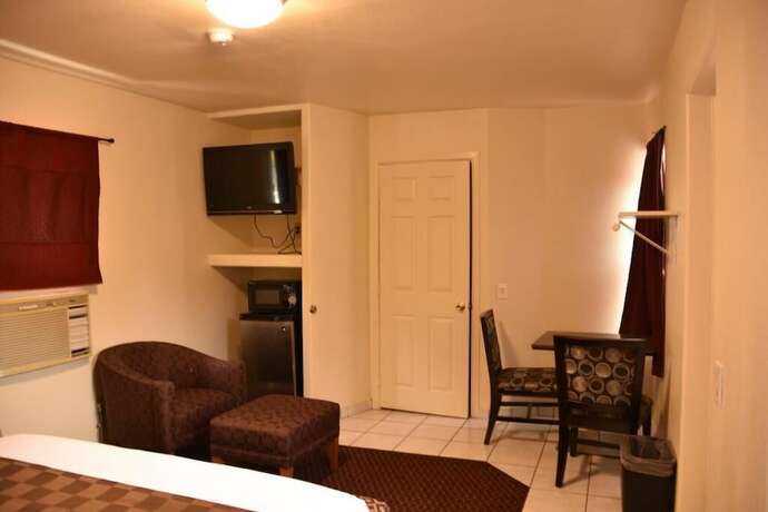 Imagen general del Hotel Baycities Motel. Foto 3