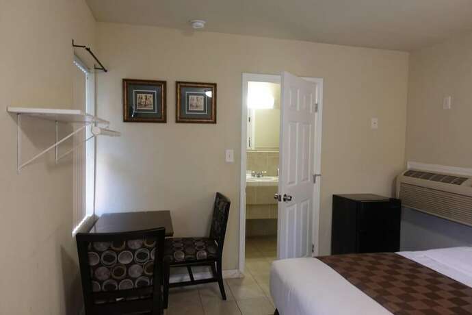 Imagen general del Hotel Baycities Motel. Foto 12