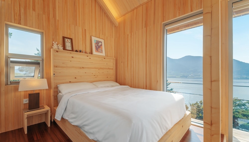 Imagen de la habitación del Hotel Bayclub. Foto 16