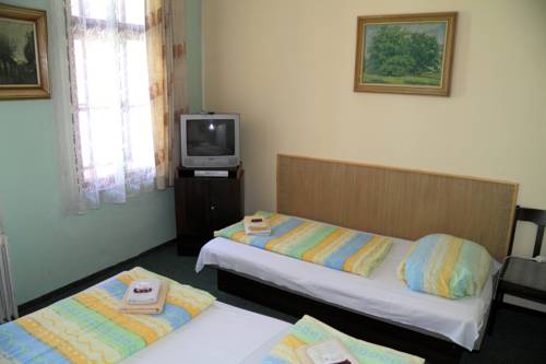 Imagen de la habitación del Hotel Bayer. Foto 6