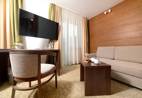 Imagen de la habitación del Hotel Bayerisch Meran. Foto 12