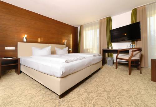 Imagen de la habitación del Hotel Bayerisch Meran. Foto 14