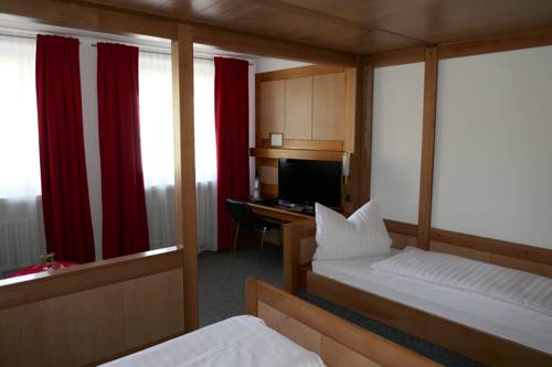 Imagen de la habitación del Hotel Bayerischer Hof, Burghausen. Foto 6