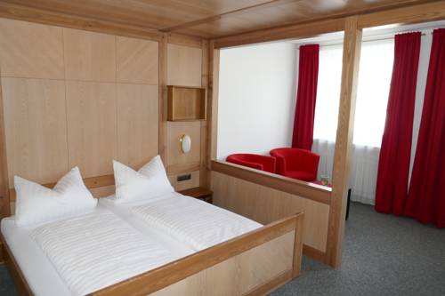 Imagen de la habitación del Hotel Bayerischer Hof, Burghausen. Foto 9