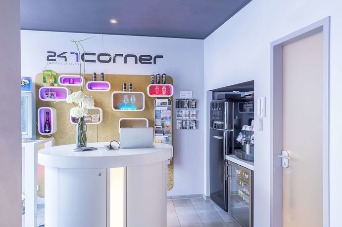 Imagen de los interiores del Hotel Bayer's City. Foto 16