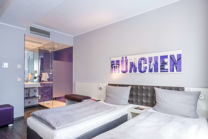 Imagen de la habitación del Hotel Bayer's City. Foto 9