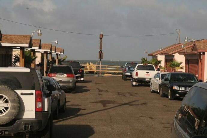 Imagen general del Hotel Bayfront Cottages. Foto 5