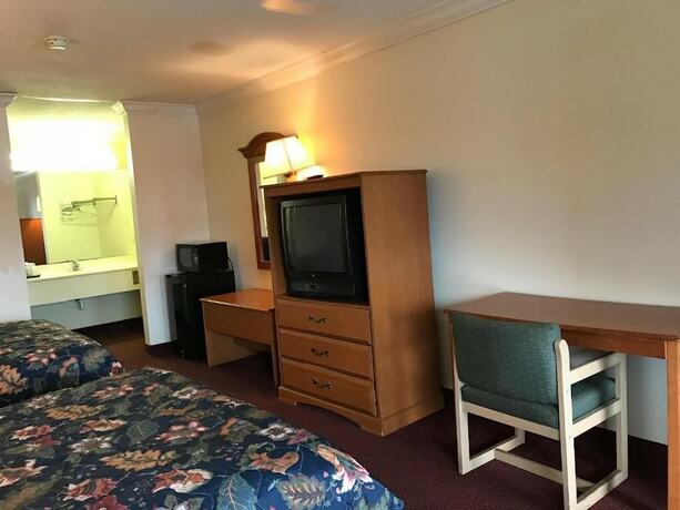 Imagen general del Hotel Bayfront Inn. Foto 3