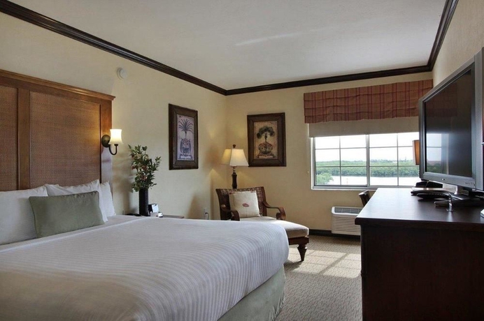 Imagen de la habitación del Hotel Bayfront Inn Fifth Avenue. Foto 9