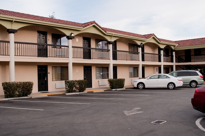 Imagen general del Hotel Bayhill Inn. Foto 2