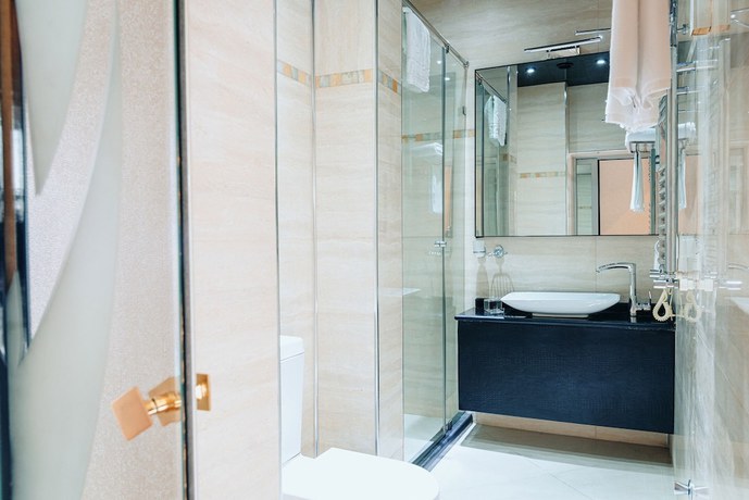 Imagen de la habitación del Hotel Bayil Breeze. Foto 15