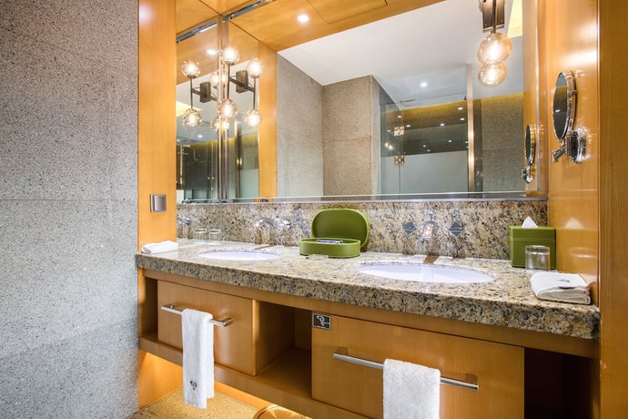 Imagen de la habitación del Hotel Baymond. Foto 14