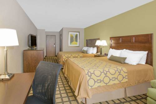 Imagen de la habitación del Hotel Baymont By Wyndham Ames. Foto 8