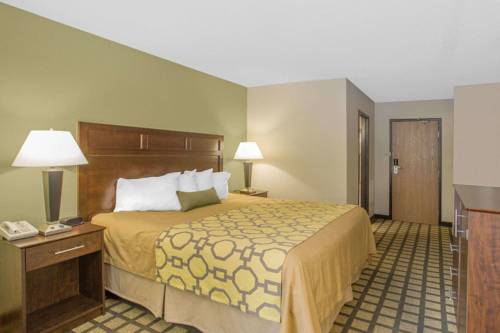 Imagen de la habitación del Hotel Baymont By Wyndham Ames. Foto 9