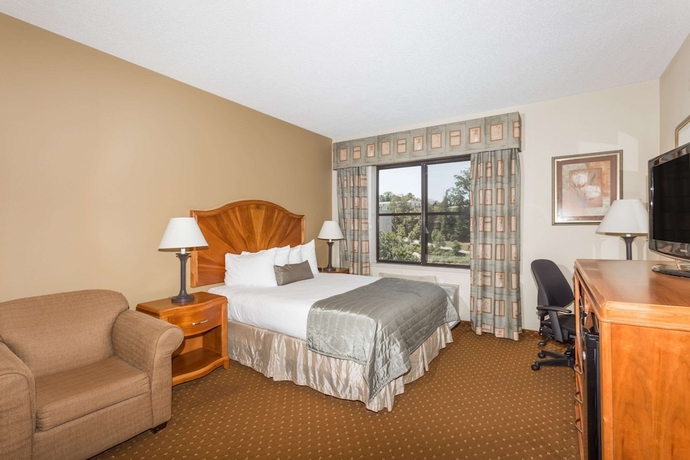 Imagen de la habitación del Hotel Baymont By Wyndham Asheville/biltmore Village. Foto 8
