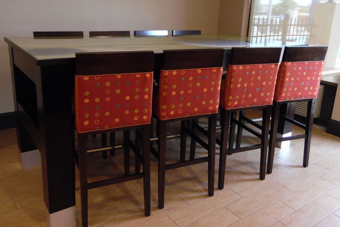 Imagen de los interiores del Hotel Baymont By Wyndham Augusta Riverwatch. Foto 13
