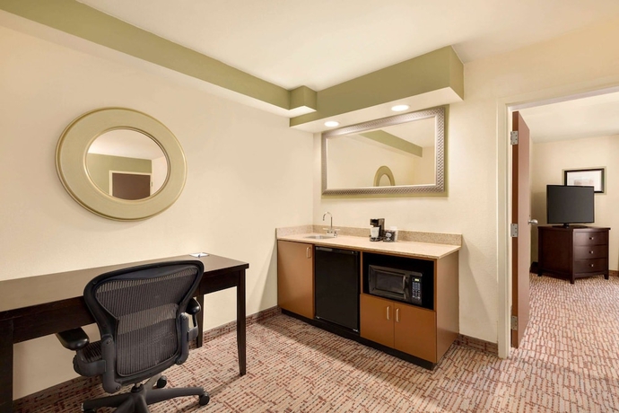Imagen de la habitación del Hotel Baymont By Wyndham Augusta West. Foto 11