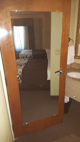 Imagen de la habitación del Hotel Baymont By Wyndham Barstow Historic Route 66. Foto 8