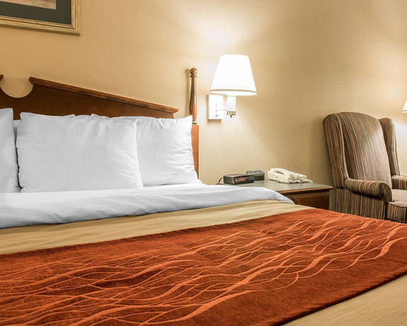 Imagen de la habitación del Hotel Baymont By Wyndham Belleville Airport Area. Foto 14