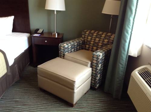 Imagen de la habitación del Hotel Baymont By Wyndham Bellevue. Foto 8