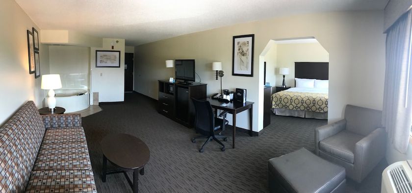 Imagen de la habitación del Hotel Baymont By Wyndham Bloomington Msp Airport. Foto 13