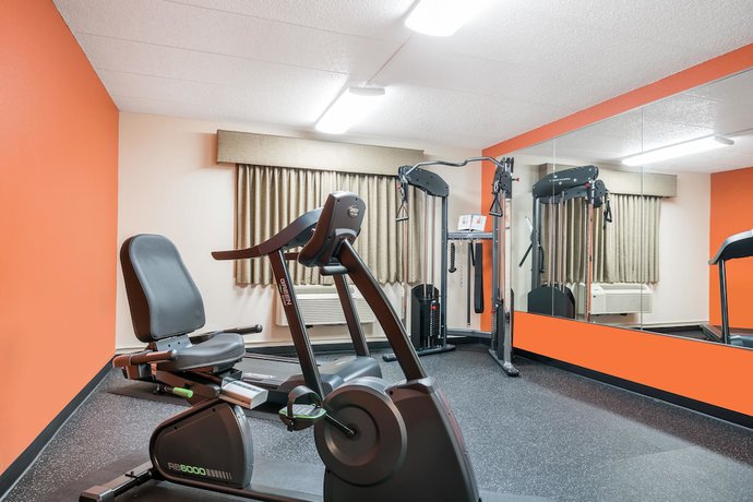 Imagen de los interiores del Hotel Baymont By Wyndham Bloomington Msp Airport. Foto 16