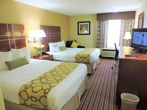 Imagen de la habitación del Hotel Baymont By Wyndham Bowling Green. Foto 10