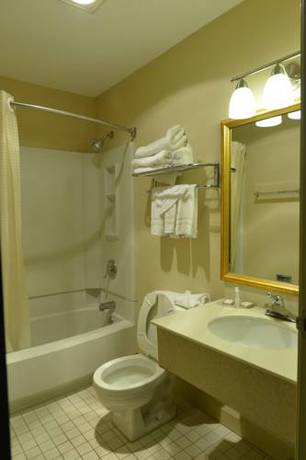 Imagen de la habitación del Hotel Baymont By Wyndham Branford/new Haven. Foto 3