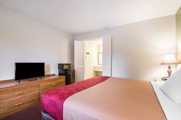 Imagen de la habitación del Hotel Baymont By Wyndham Branson Thousand Hills. Foto 5
