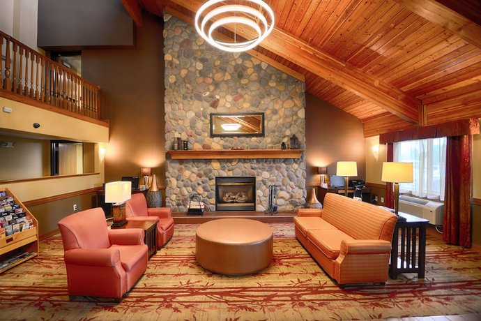 Imagen de los interiores del Hotel Baymont By Wyndham Brooklyn Center, Brooklyn Center. Foto 15
