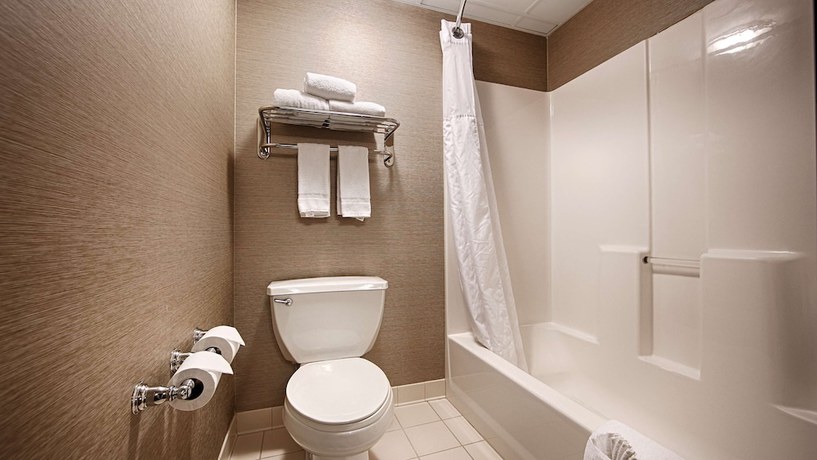 Imagen de la habitación del Hotel Baymont By Wyndham Brooklyn Center, Brooklyn Center. Foto 10