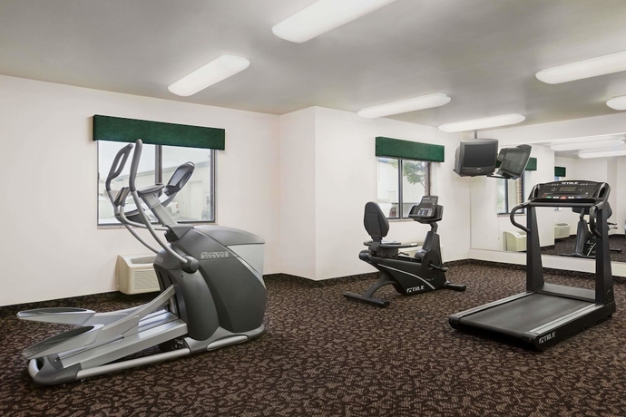 Imagen de los interiores del Hotel Baymont By Wyndham Buffalo. Foto 18