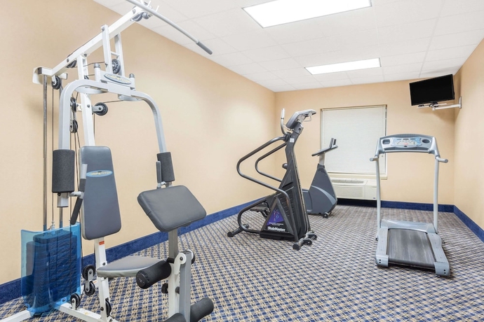 Imagen de los interiores del Hotel Baymont By Wyndham Cartersville. Foto 16