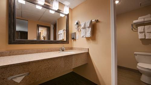 Imagen de la habitación del Hotel Baymont By Wyndham Cedar City. Foto 5