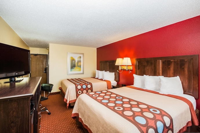 Imagen de la habitación del Hotel Baymont By Wyndham Cedar Rapids. Foto 11