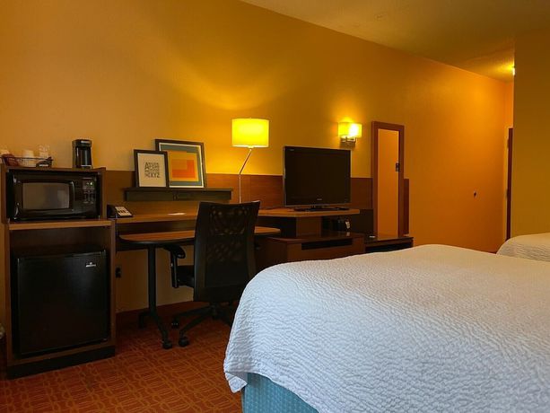 Imagen de la habitación del Hotel Baymont By Wyndham Chambersburg. Foto 13