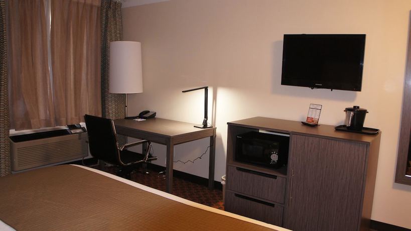 Imagen de la habitación del Hotel Baymont By Wyndham Chicago/alsip. Foto 5