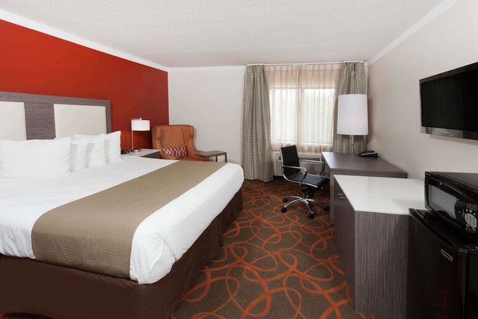 Imagen de la habitación del Hotel Baymont By Wyndham Chicago/alsip. Foto 8