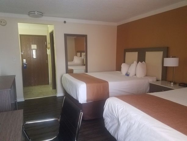 Imagen de la habitación del Hotel Baymont By Wyndham Chicago/alsip. Foto 10