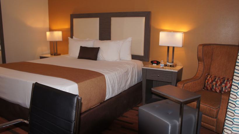 Imagen de la habitación del Hotel Baymont By Wyndham Chicago/alsip. Foto 13