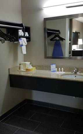 Imagen de la habitación del Hotel Baymont By Wyndham Clarksville. Foto 4