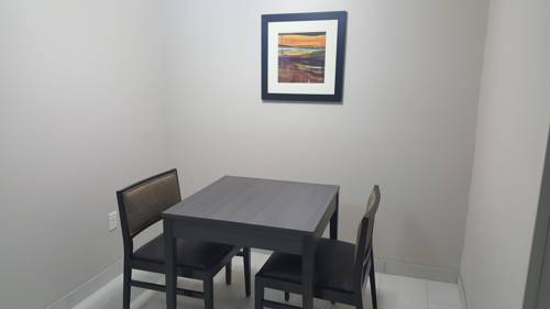 Imagen de la habitación del Hotel Baymont By Wyndham Clarksville. Foto 9