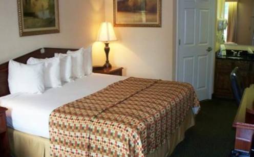 Imagen de la habitación del Hotel Baymont By Wyndham Cleveland. Foto 16
