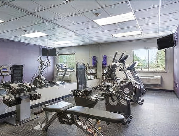 Imagen de los interiores del Hotel Baymont By Wyndham College Station. Foto 17