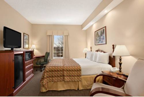 Imagen de la habitación del Hotel Baymont By Wyndham Columbia Maury. Foto 16