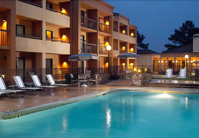 Imagen de los exteriores del Hotel Baymont By Wyndham Columbia Northwest. Foto 12