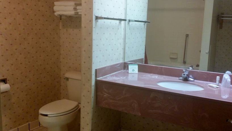 Imagen de la habitación del Hotel Baymont By Wyndham Cookeville. Foto 9