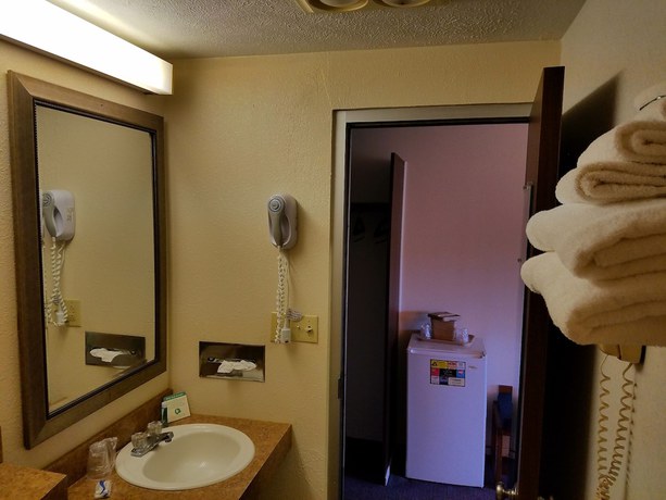 Imagen de la habitación del Hotel Baymont By Wyndham Cookeville. Foto 11
