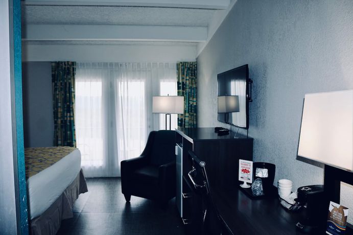 Imagen de la habitación del Hotel Baymont By Wyndham Cookeville. Foto 17